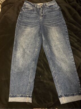 Ardene Women's Washed Blue Straight-Leg Jeans